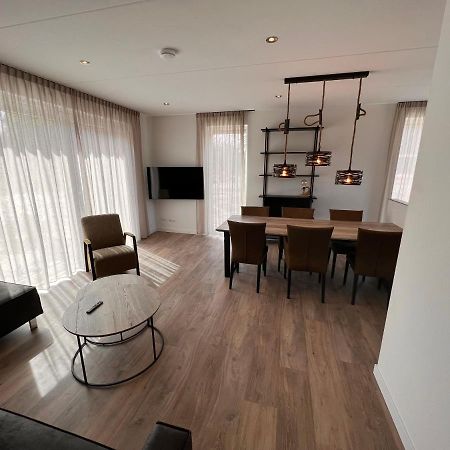 Luxe Villa Op Vakantiepark De Koorn-Aar Den Burg Esterno foto